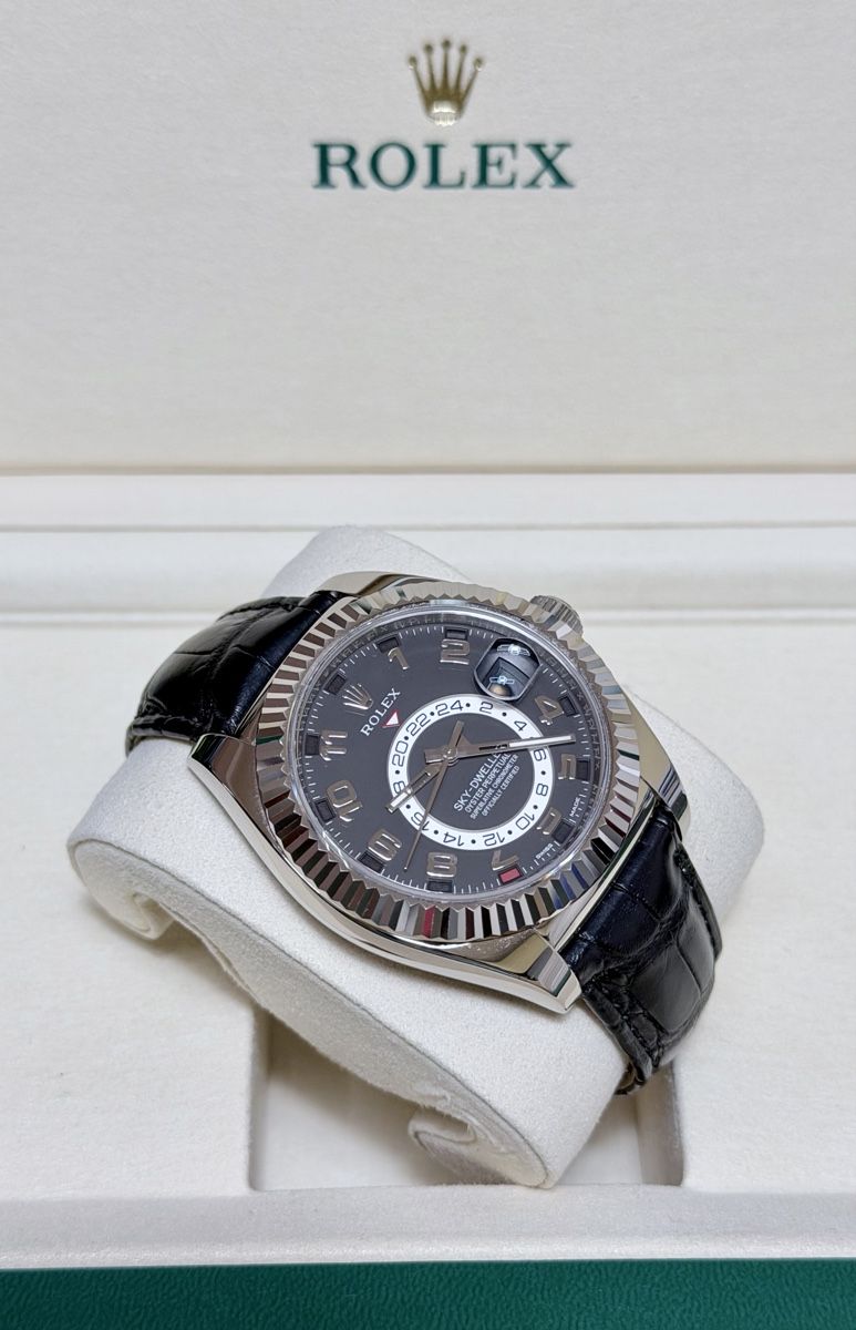 Rolex Orologi: Rolex Skydweller 18K Whitegold – Usato da Zürich venduto da WATCHROOM 1