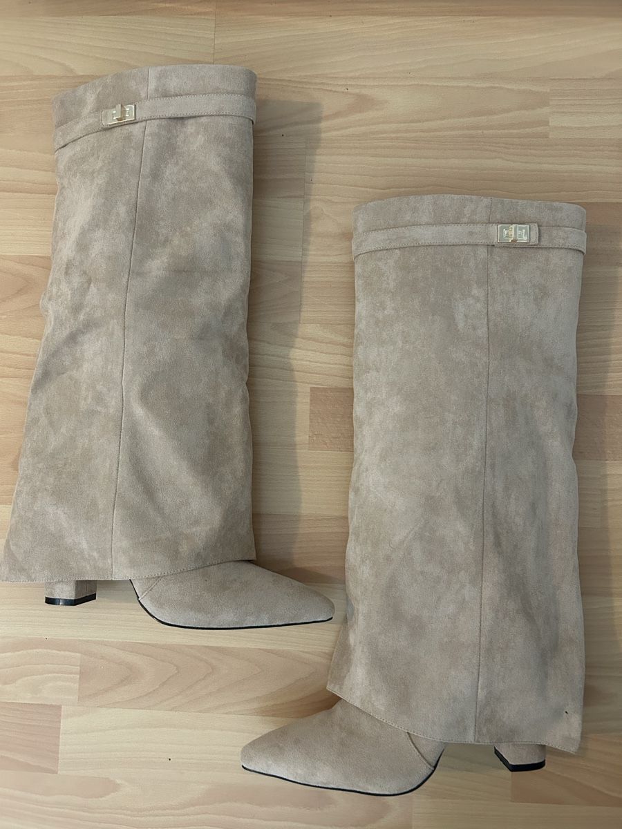 Scarpe da donna: Leder Stiefel, beige, Gr.42 – Nuovo (secondo la descrizione) da dietlikon venduto da lele_7ll 1