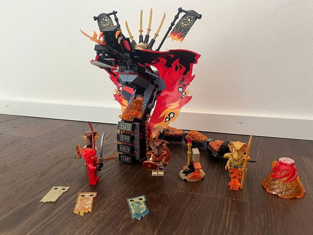 Lego Fire Fang, Set 70674, Ninjago Drache (Gebraucht) in Herisau für ...