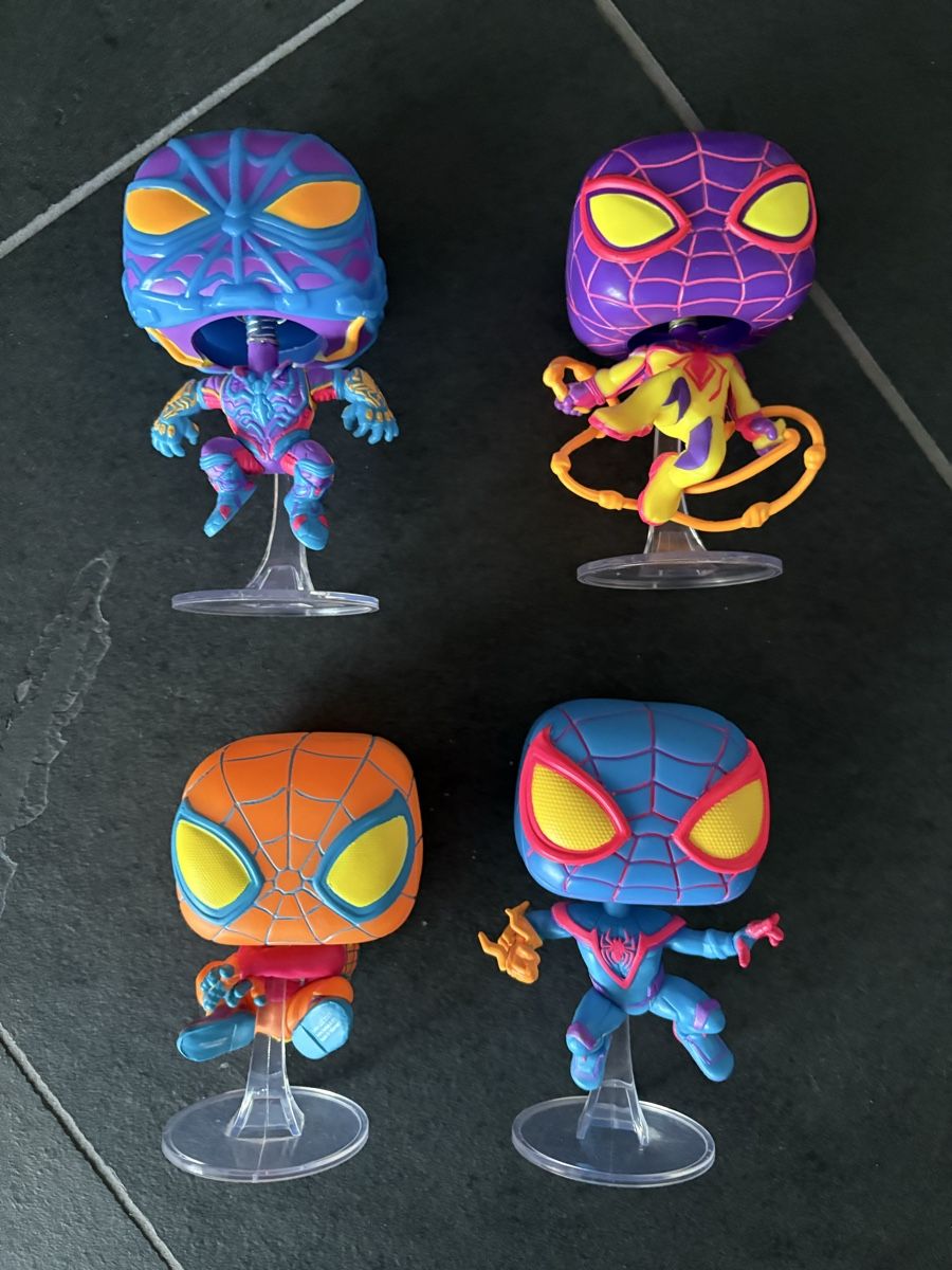 Funko Statuette: FUNKO POP! Marvel: Miles Morales Suits Spider – Nuovo (secondo la descrizione) da Thierachern venduto da Tess30 2