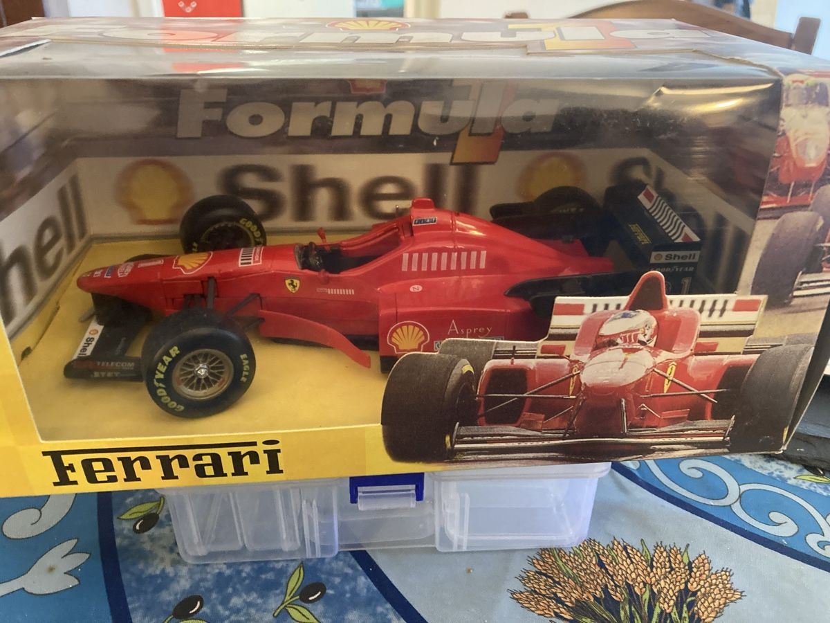 Ferrari Modellini d'auto: Ferrari  formula 1.  Shell. 1/20. Michael Schumacher – Usato da Versoix venduto da Jeannot57