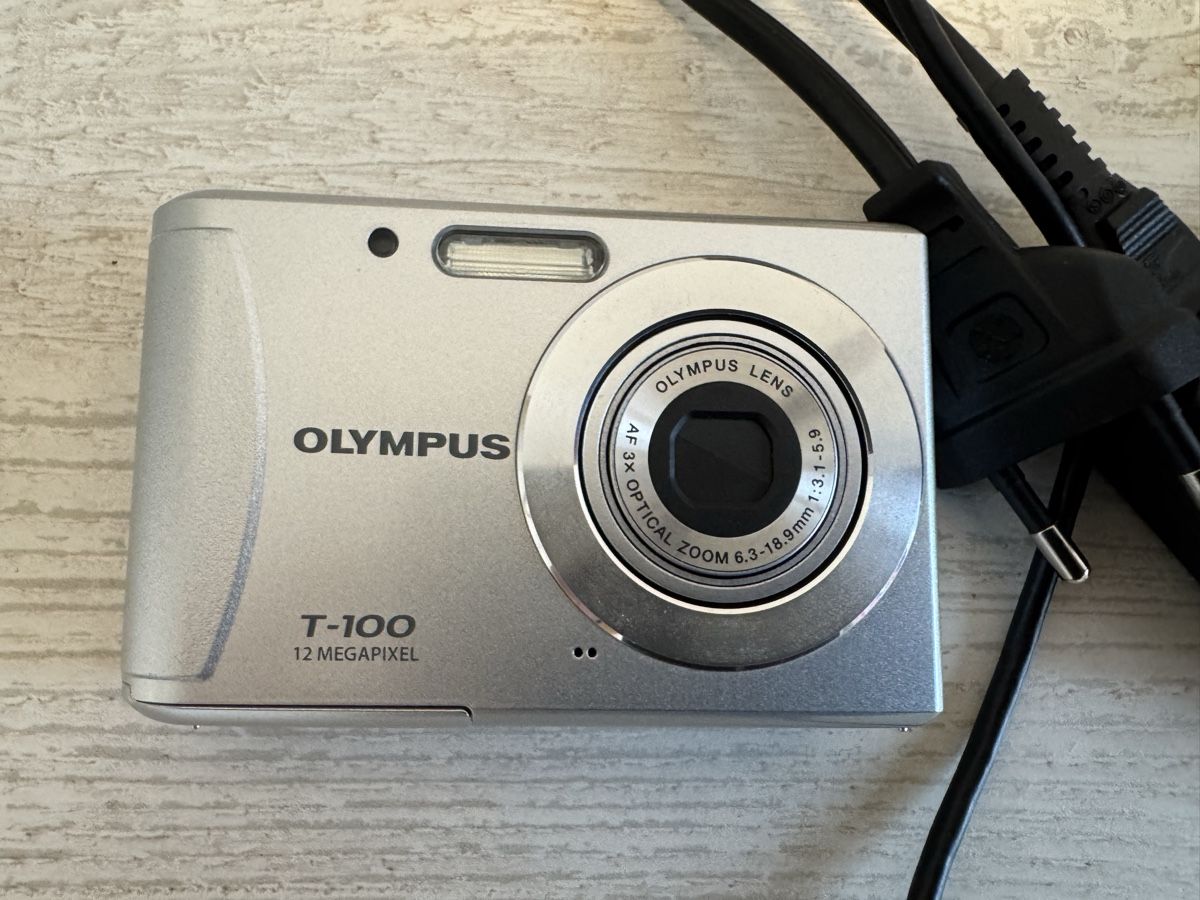 Olympus Kamera: Olympus t100 Digitalkamera – Gebraucht aus Zunzgen von milesdavis76 1