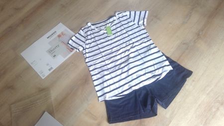 T-shirt rayé + Short bleu marine ESSENTIALS, taille M, NEUF