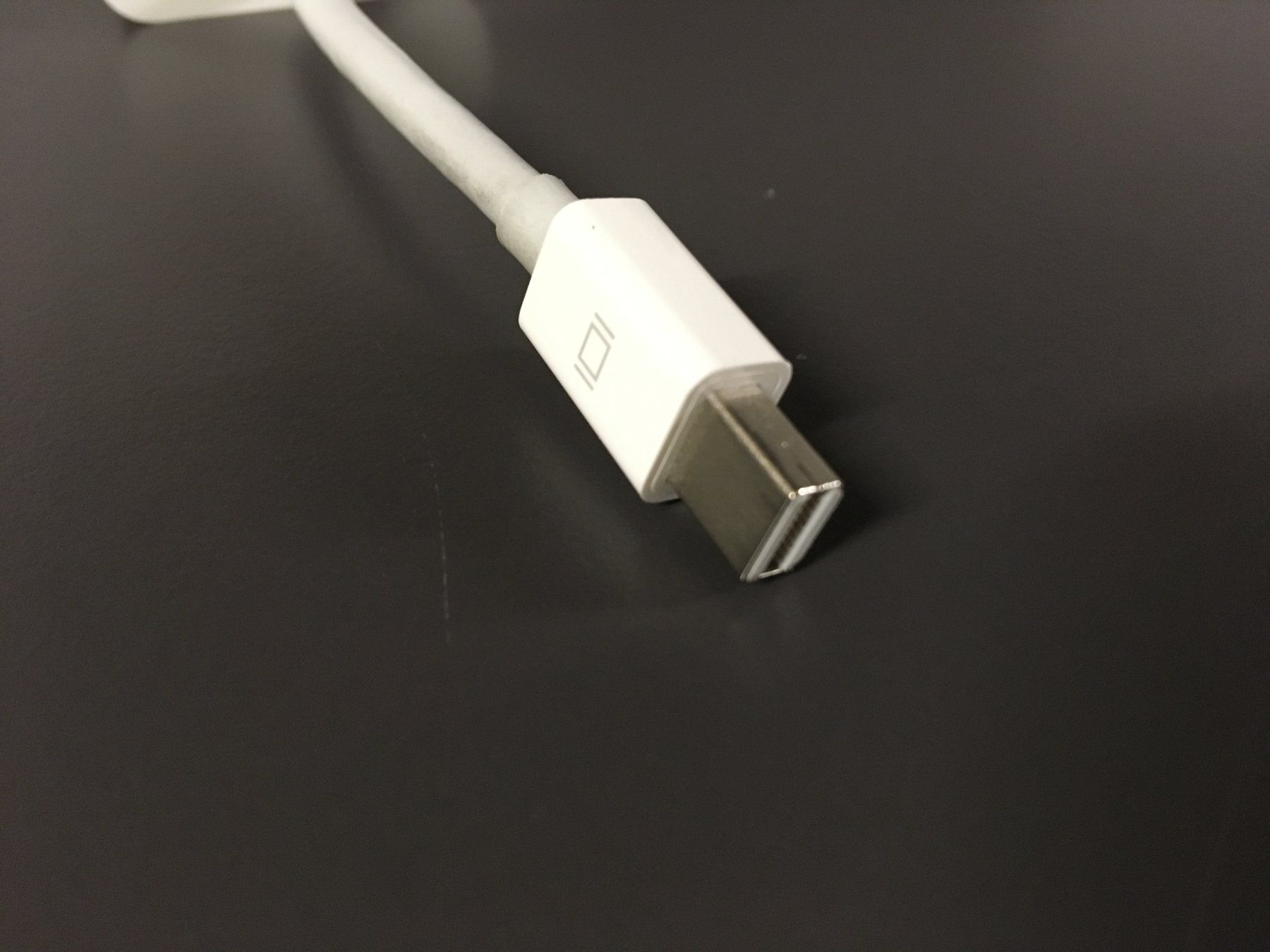 Apple Unità & Adattatore: Apple A1305 DisplayPort auf DVI, neu – Nuovo (secondo la descrizione) da Zuerich venduto da Dankri 2