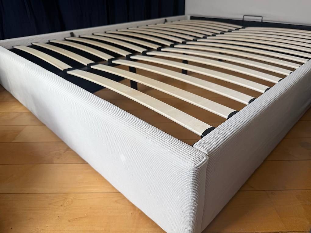Betten: Bett 160x200cm – Gebraucht aus Zürich von mirjam.calegari