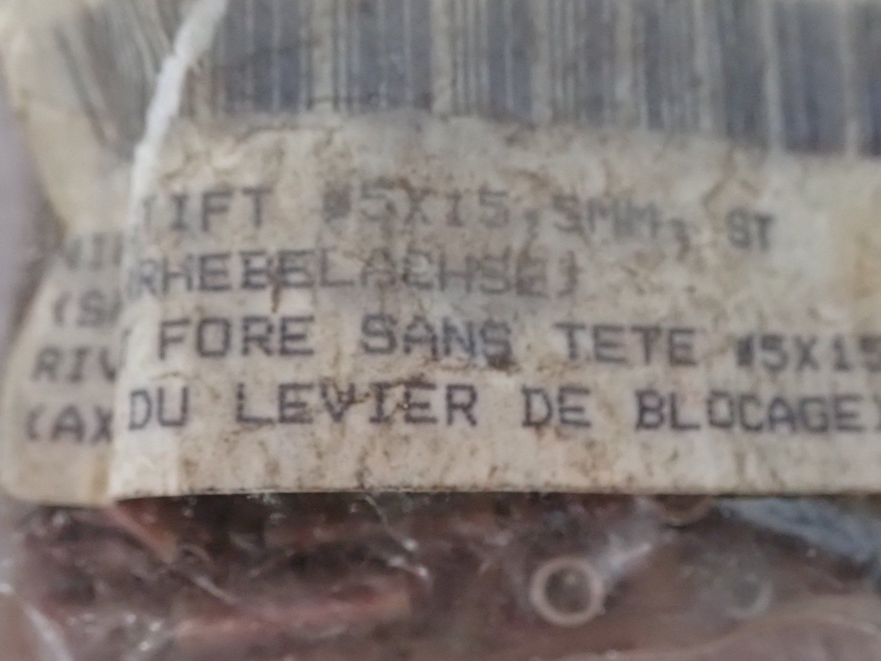Armi bianche: Lot de 5 rivets forés pour arme suisse, à identifier. – Nuovo (secondo la descrizione) da Onex venduto da mac_w8c2 3