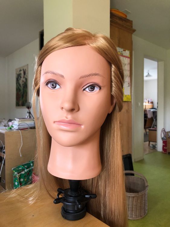 Frisuren Für Kleinen Kopf : Frisuren 2021 Mittellang Rundes Gesicht