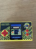 Console Pac-Man jaune avec 3 jeux Icônes Arcade bon état
