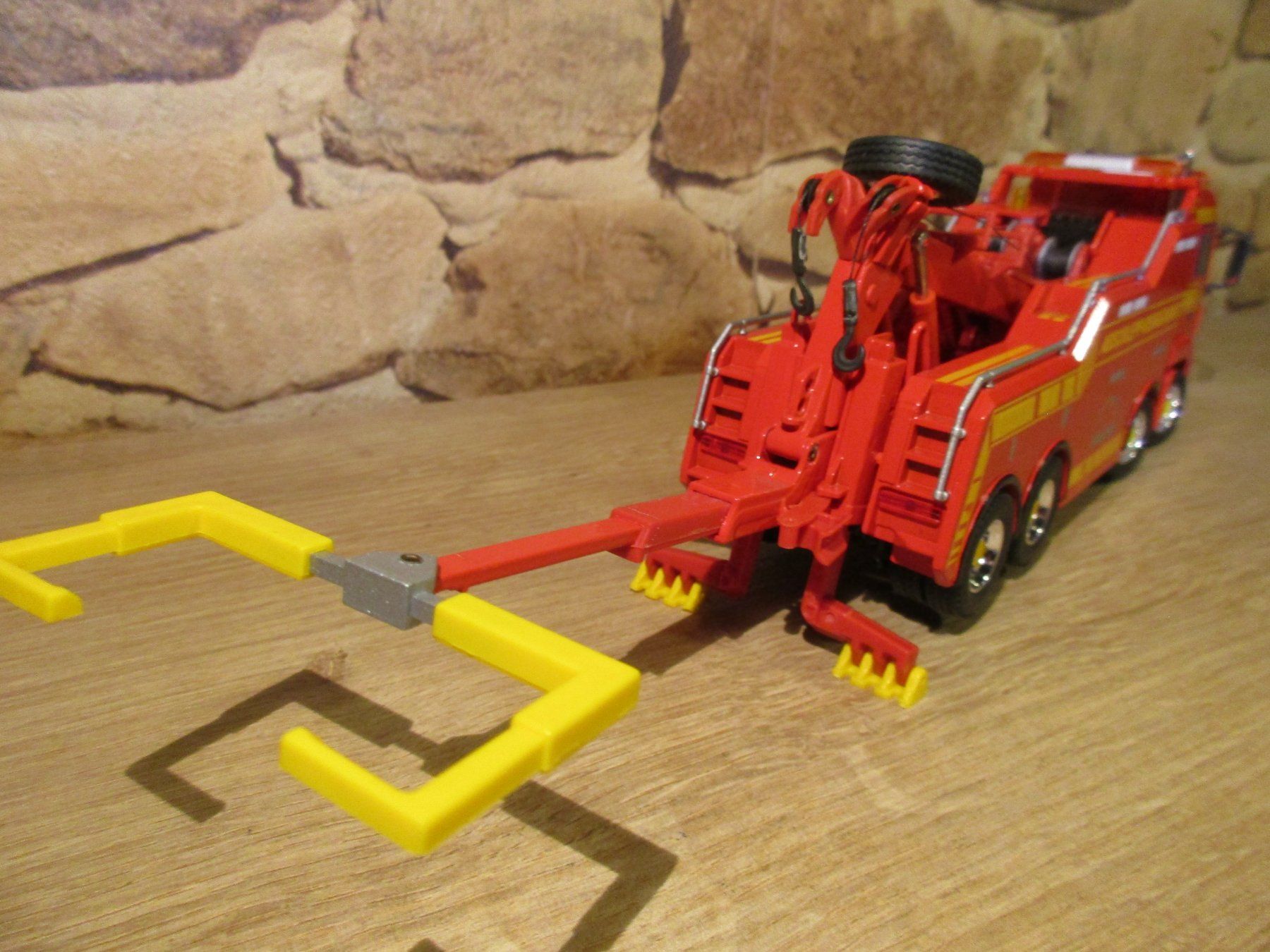 Conrad Kit di modellismo & Modellini statici: Conrad  1:50   MAN Abschleppwagen – Usato da Ennetmoos venduto da Truckdiver 9