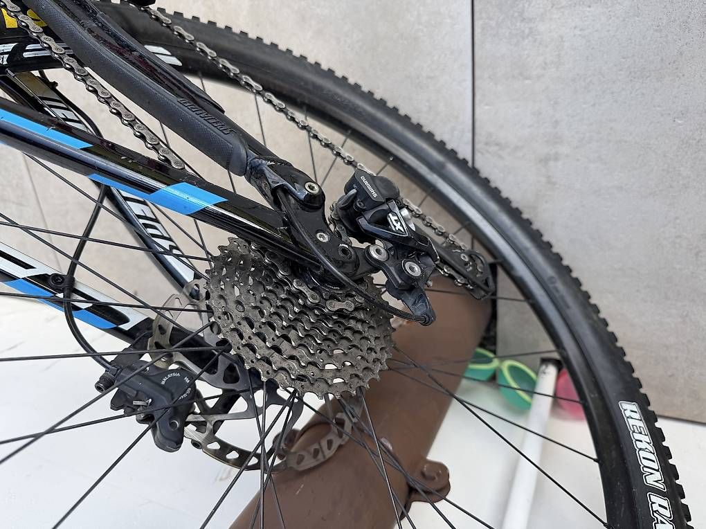 Velos: Specialized Stumpjumper Fully Bike Carbon – Gebraucht aus Bremgarten AG von BaerOptik 3