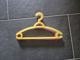 Kleiderbügel, 5 Stück, guter Zustand für Ordnung!