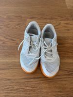 Asics Hallenschuh weiss für Kinder Gr. 40, neuwertig