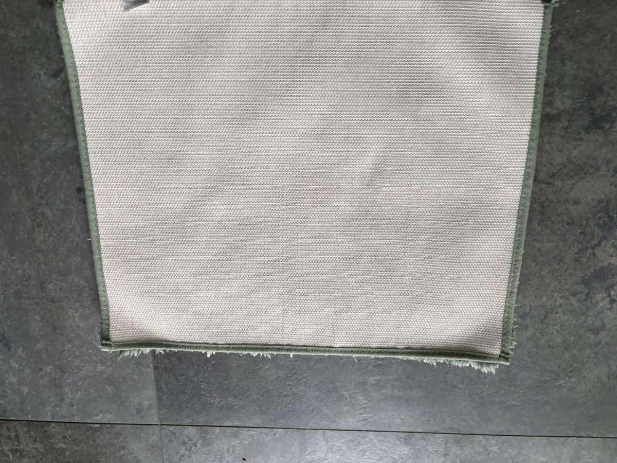Tappeti: Badezimmerteppich Kaki Micasa 50x60 cm – Usato da Jona venduto da glarnerland24 6