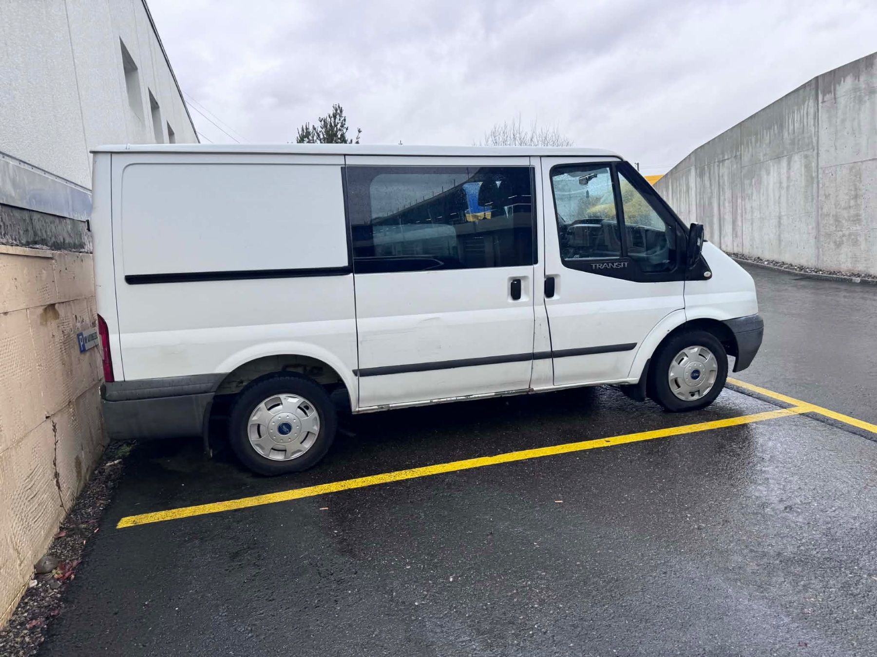 Ford Automobili: Ford Transit 2.2 Tdci – Usato da Effretikon venduto da MPautopflege1 1