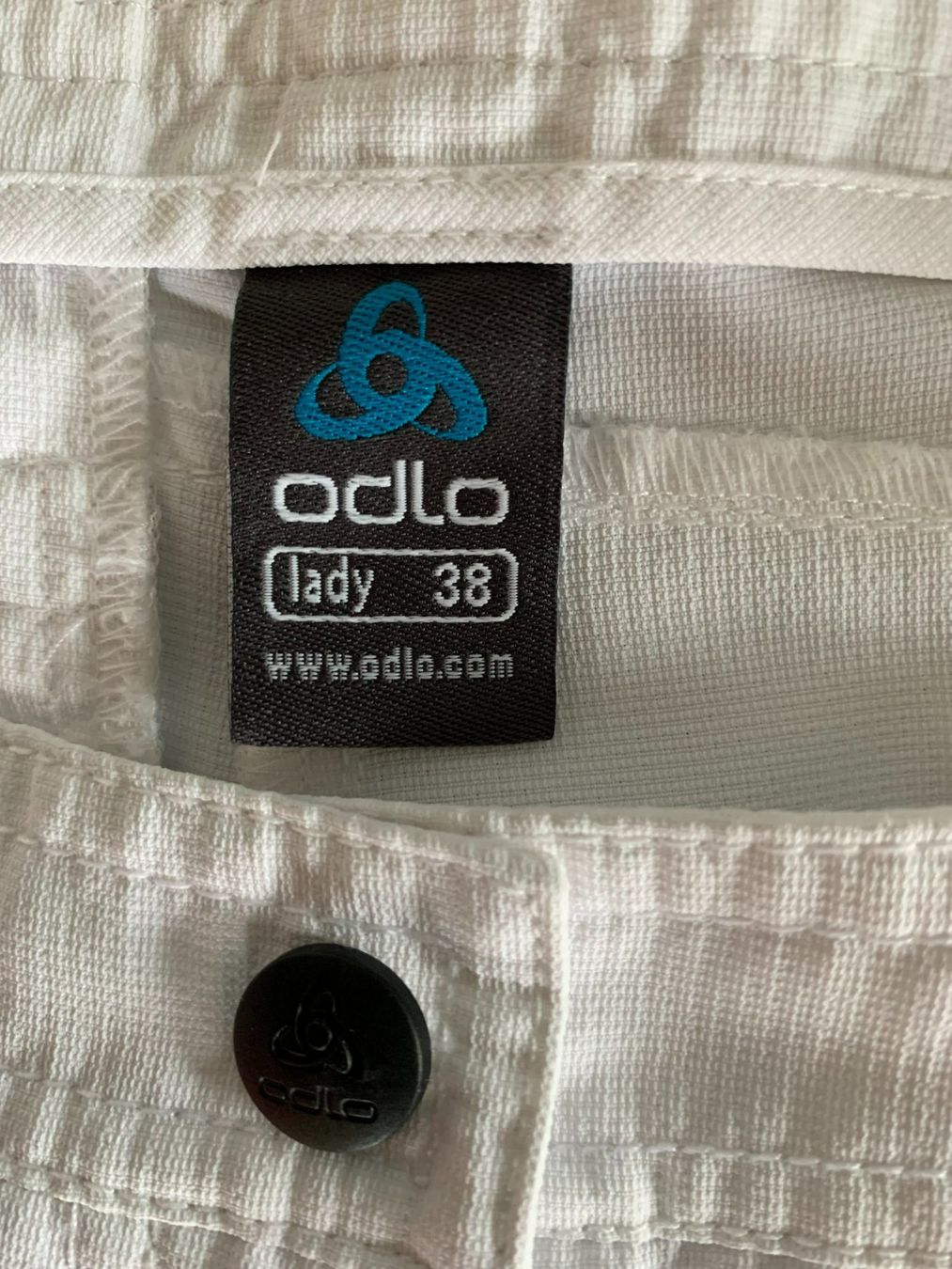 Odlo Hosen: ODLO: Lässige weisse Shorts, 38 – Neu (gemäss Beschreibung) aus Luzern von paulablue 4