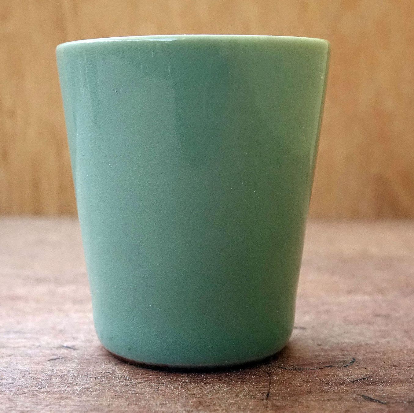 Tassen: Alter kleiner japanischer Celadon Becher – Gebraucht aus Winterthur von  2