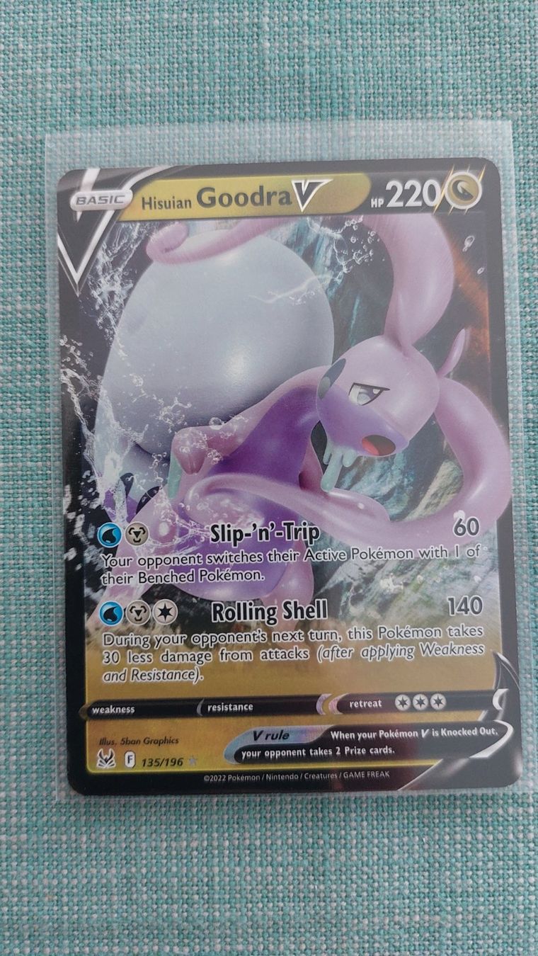 Pokémon Carte collezionabili: Hisuian Goodra V Lost Origin – Nuovo (secondo la descrizione) da Bellinzona venduto da Pagur