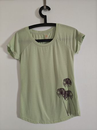 2 Tshirt von Trevolution 