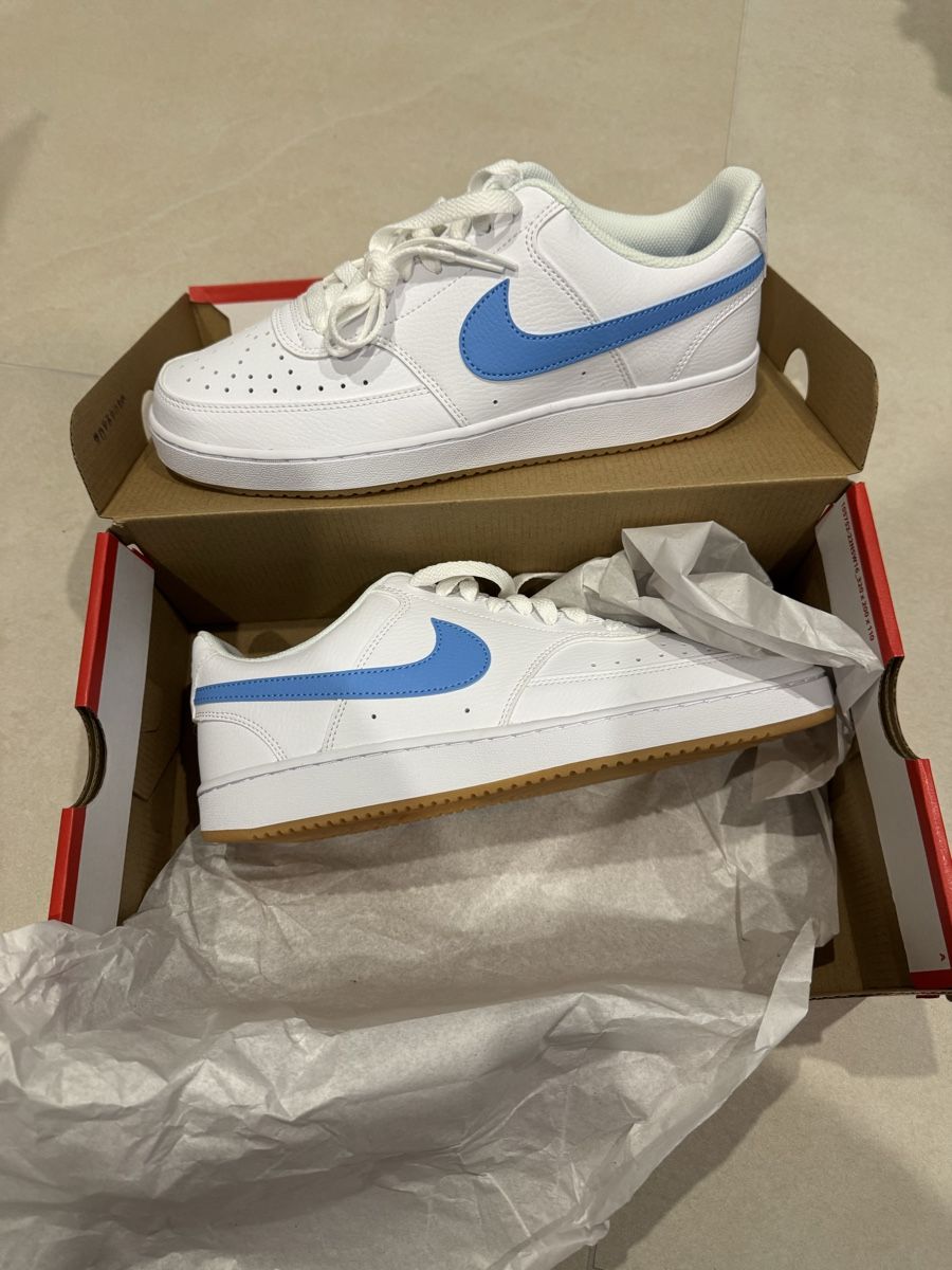 Nike Scarpe da uomo: Nike Sneaker Grösse 42.5 Neu im Karton – Nuovo e nell'imballaggio originale da Lupfig venduto da Pluribus