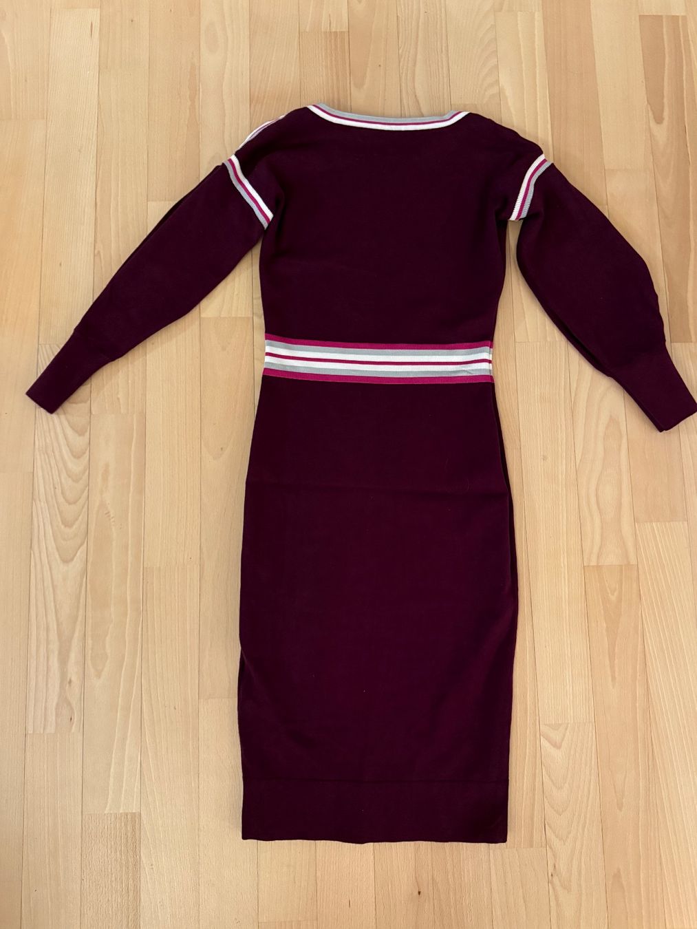 Karen Millen Vestiti: Karen Millen Kleid Gr. XS – Nuovo (secondo la descrizione) da Wädenswil venduto da anamaria_steinfurth 2