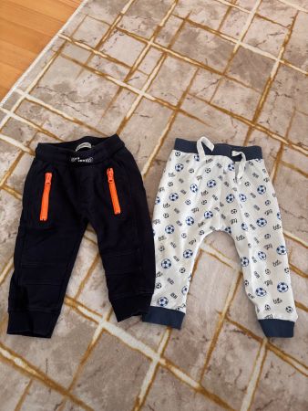 2x Jungenhosen Gr. 80
