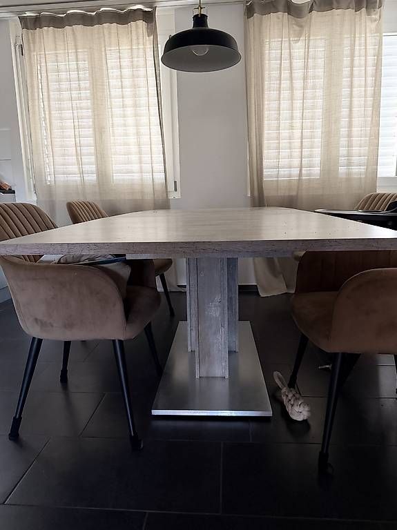 Tables: Esstisch Marmor Optik Grau Ausziehbar – D'occasion à Adlikon b.Regensdf par giuuuuu