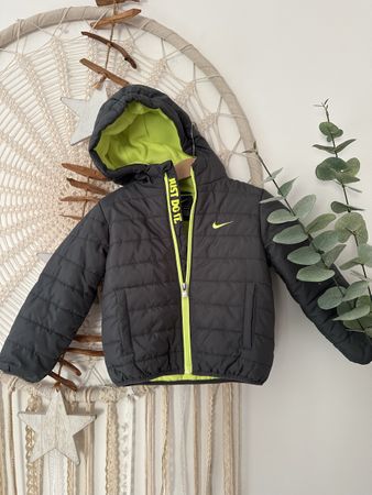 Nike Übergangsjacke Grösse 86-92, Top Zustand!