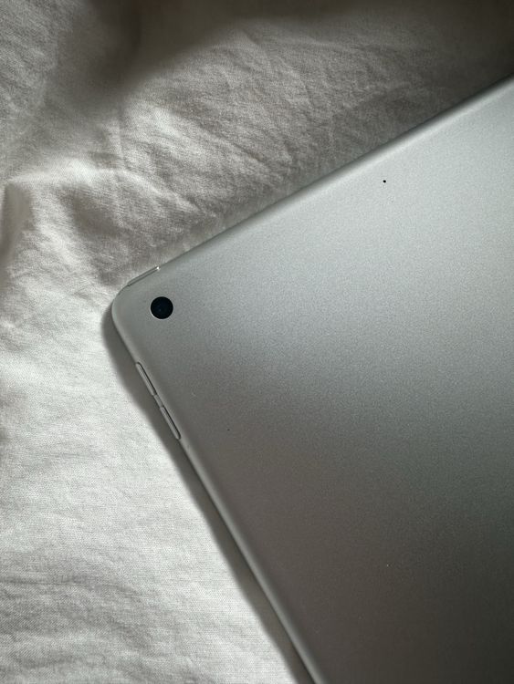 Apple iPad (7. Generation) (Neu (gemäss Beschreibung)) in Thun für CHF ...
