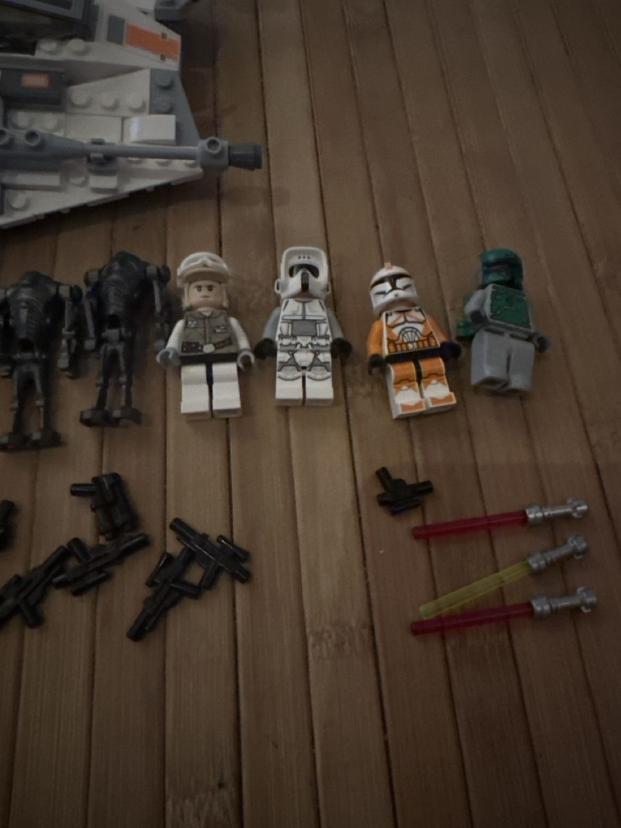 Lego Giocattoli: Lego Star Wars snow speeder figuren – Usato da Lützelflüh-Goldb venduto da ama_l2lp 4