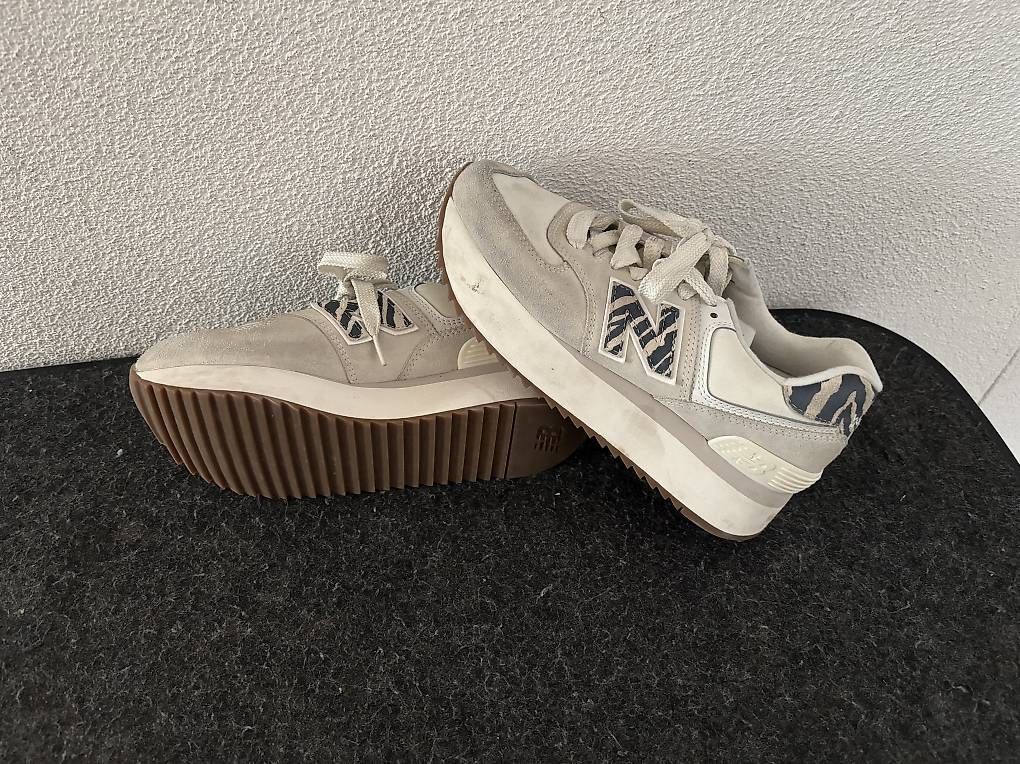 New Balance Scarpe da donna: New Balance 574 Gr. 39 – Usato da Emmenbrücke venduto da tanali 1
