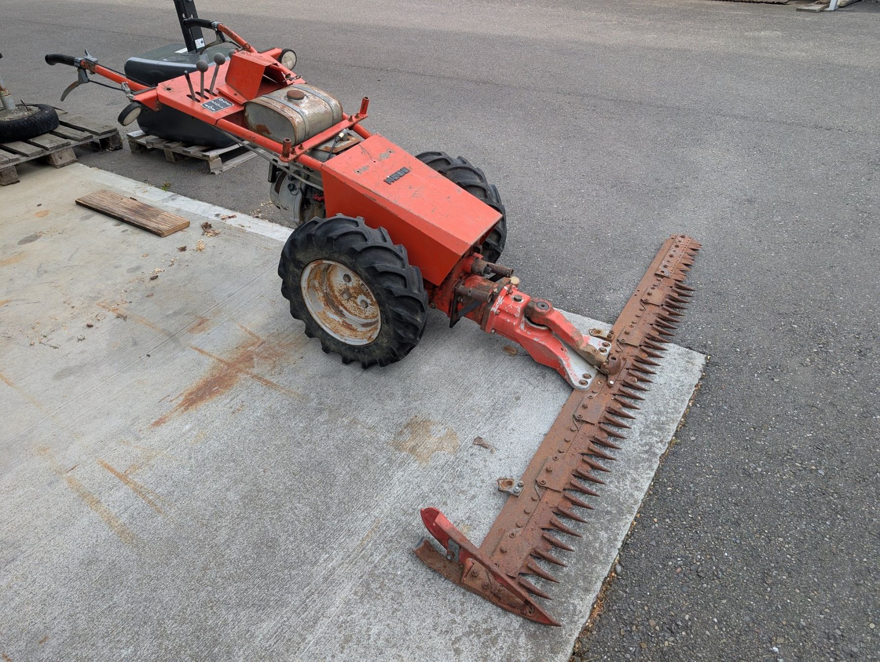 Bucher Tutte le macchine: Bucher M500 Motormäher – Difettoso da Dietschwil venduto da Luchs015