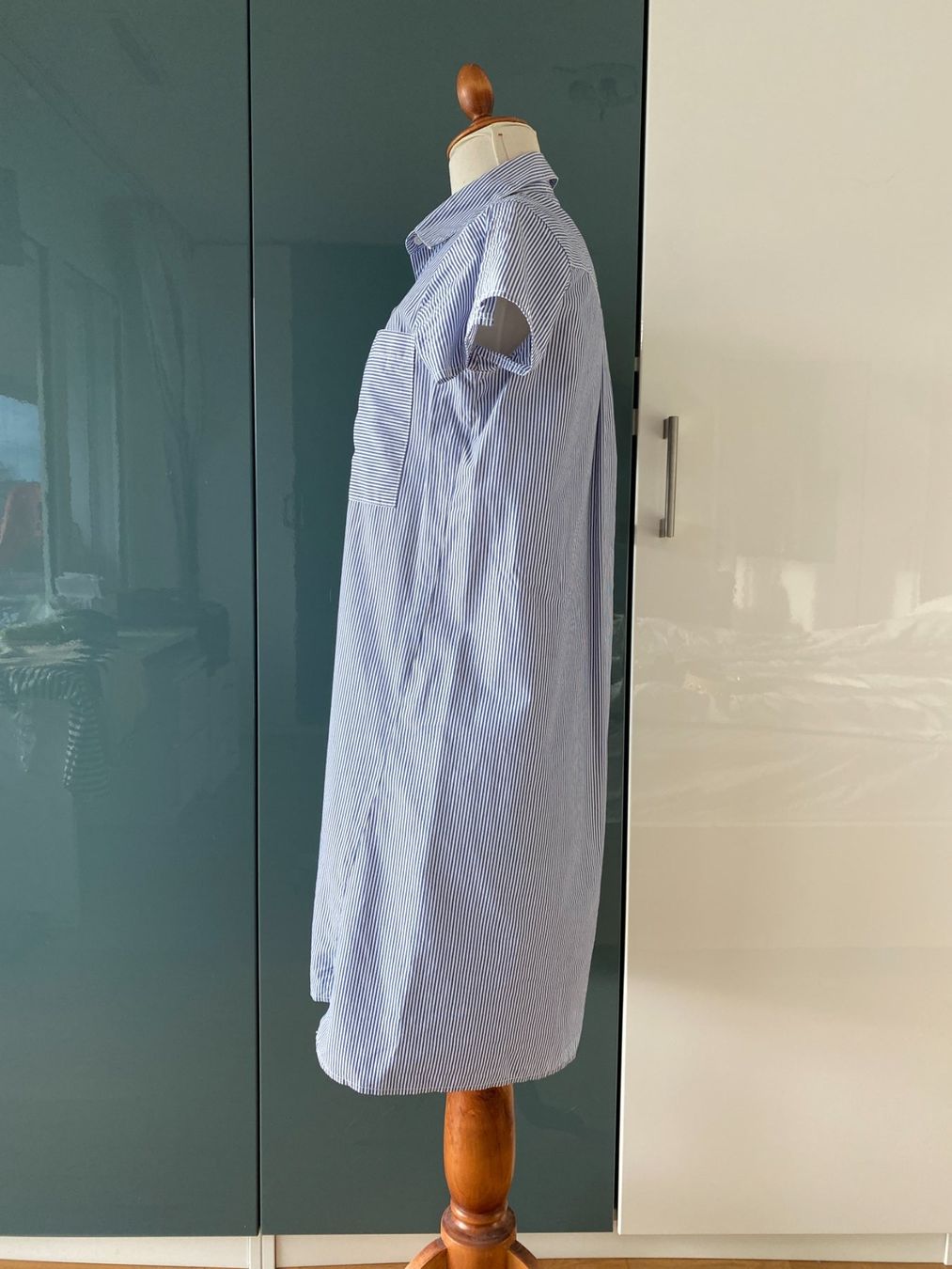 Kleider: Gestreiftes blaues Hemdkleid Größe S – Gebraucht aus Dübendorf von Levintreyer 4