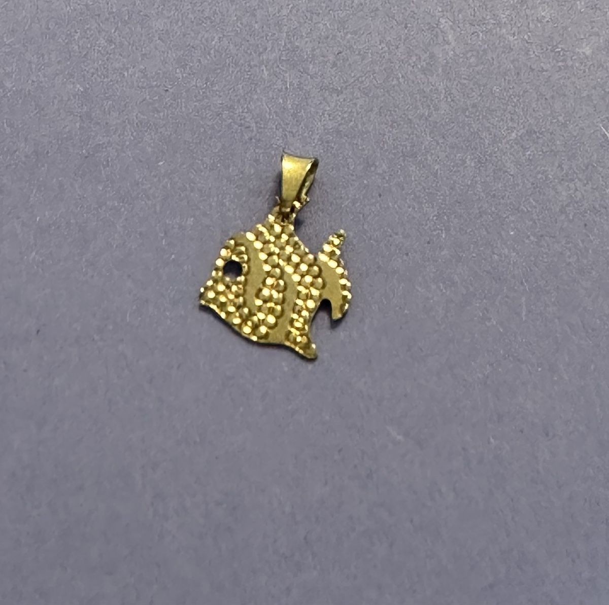 Anhänger: Pendentif poisson en or, Bijou discret et chic – Gebraucht aus Montreux von Pipo7878