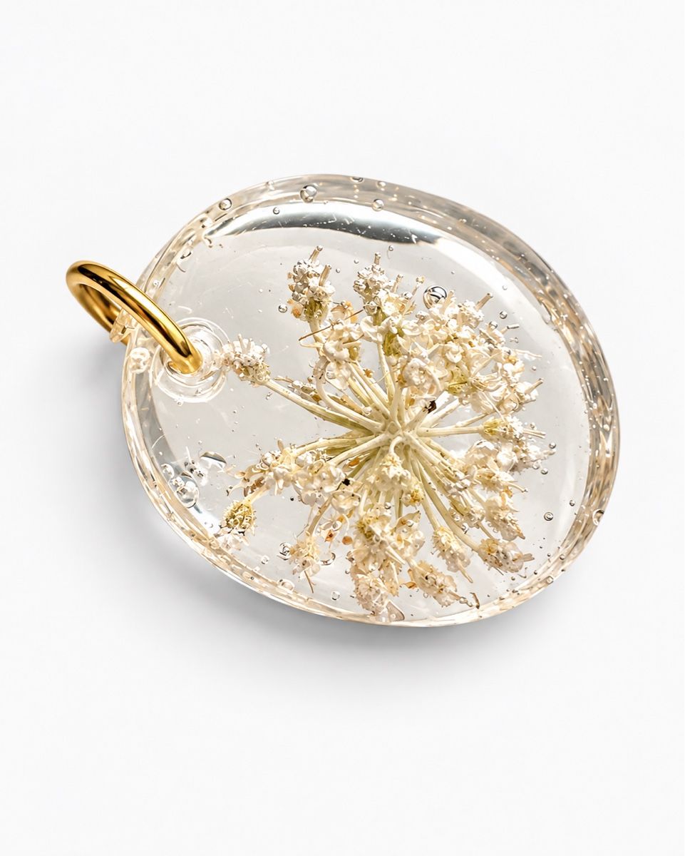 Colliers: Collier fleurs de Suisse – Neuf (Voir description) à St-Saphorin-Morges par chl_s5rr 8