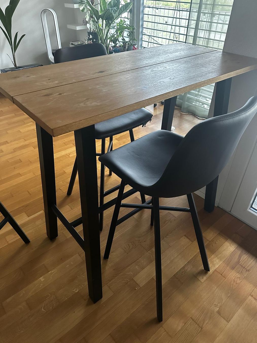 Tavoli: Bartisch (+ 3 gratis Barstühle dazu) – Usato da Winterthur venduto da trinacriana