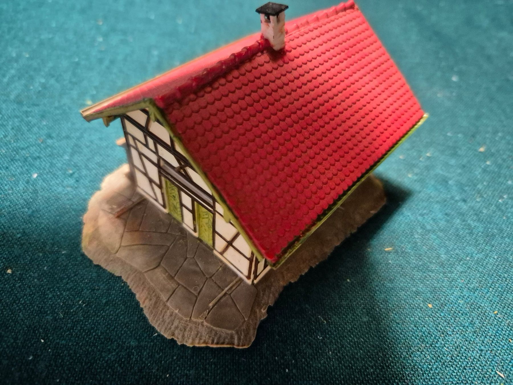 Faller Modelleisenbahnen: Faller kleines Landhaus N – Gebraucht aus Bibern SH von streunekater 3