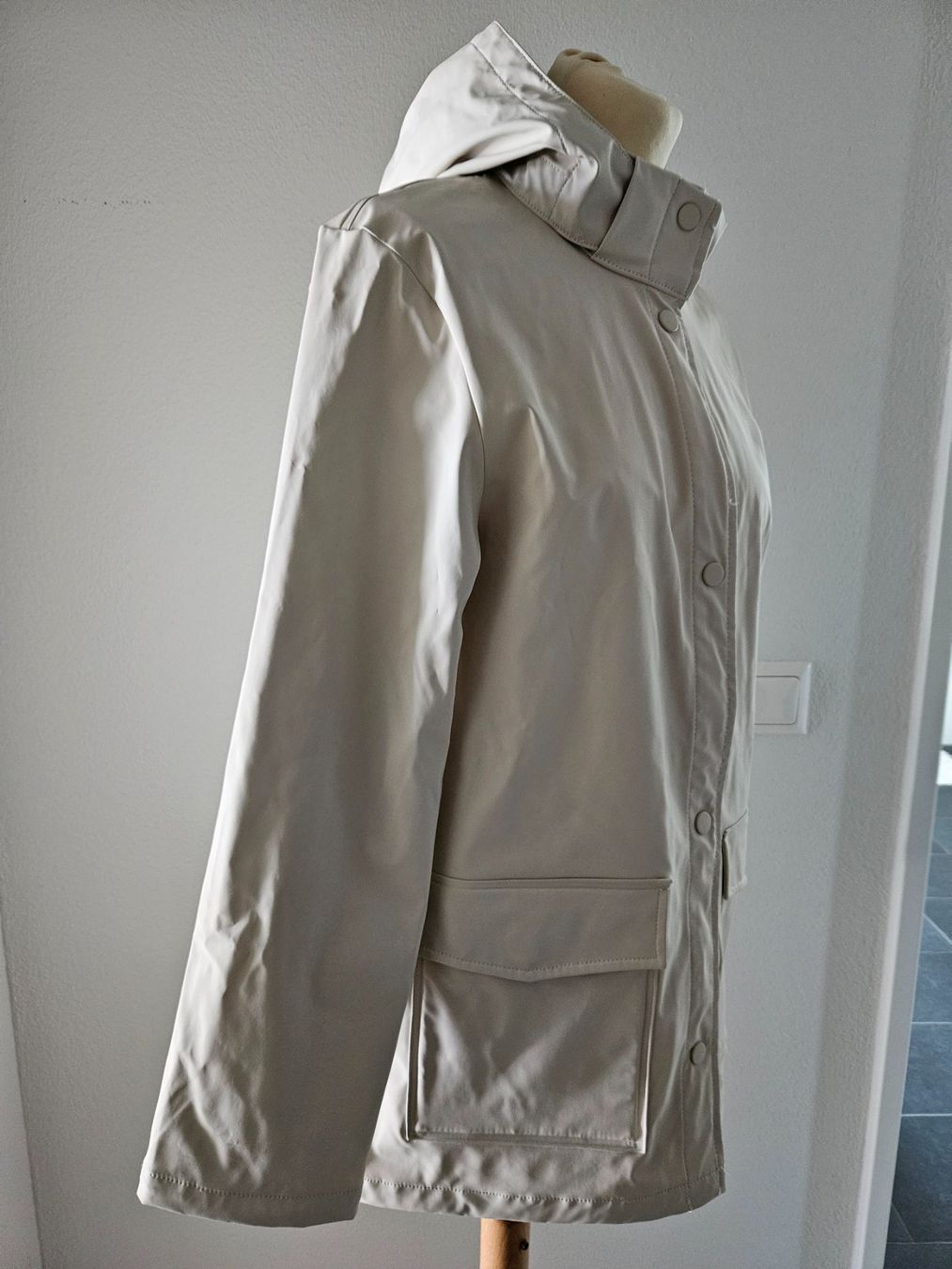 H&M Giacche & Cappotti: MÄDCHEN REGENJACKE VON H&M – Nuovo (secondo la descrizione) da Root venduto da LifestyleAccessoires 2