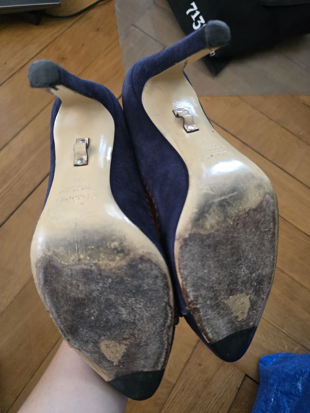 Max Mara Scarpe da donna: MaxMara Pumps dunkelblau Grösse 38 – Usato da Zürich venduto da nara13 1