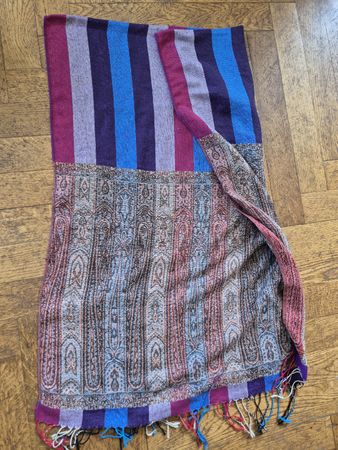 Étole d'hiver multicolore, chaude et confortable!