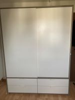 Weisser Ikea Schrank