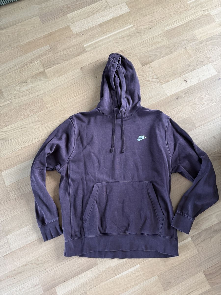 Nike Pullover & Sweatshirts: nike pullover (L) – Gebraucht aus Freidorf TG von driftingforthrifting
