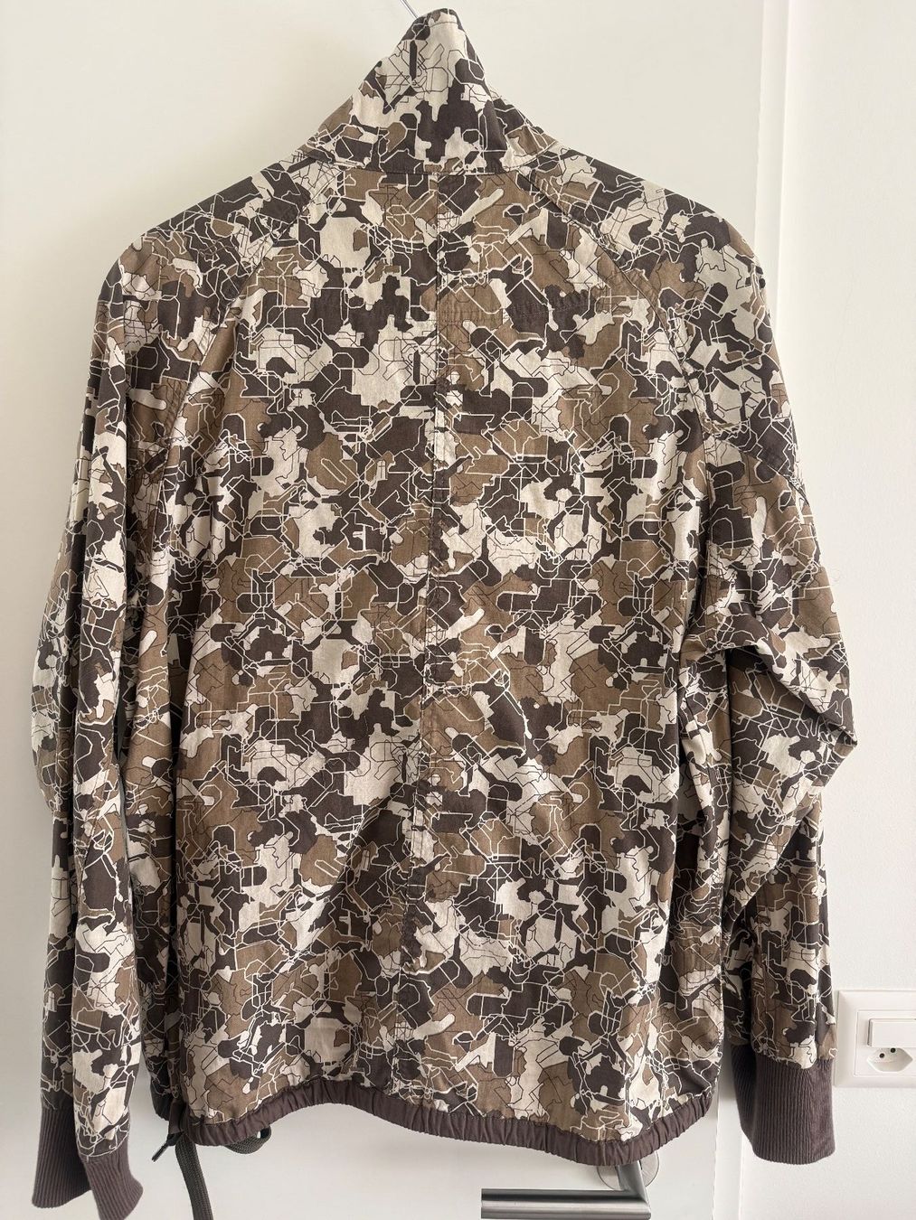 Nike Giacche: LEICHTE NIKE JACKE GR. M – Usato da Steg im Tösstal venduto da goldlionfree 1