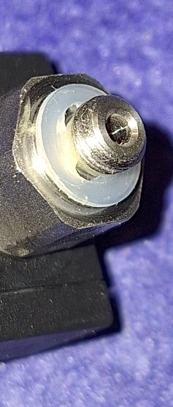 Elektronikbauteile: capteur de pression Keyence AP-44 – Gebraucht aus Bussy FR von 023 4