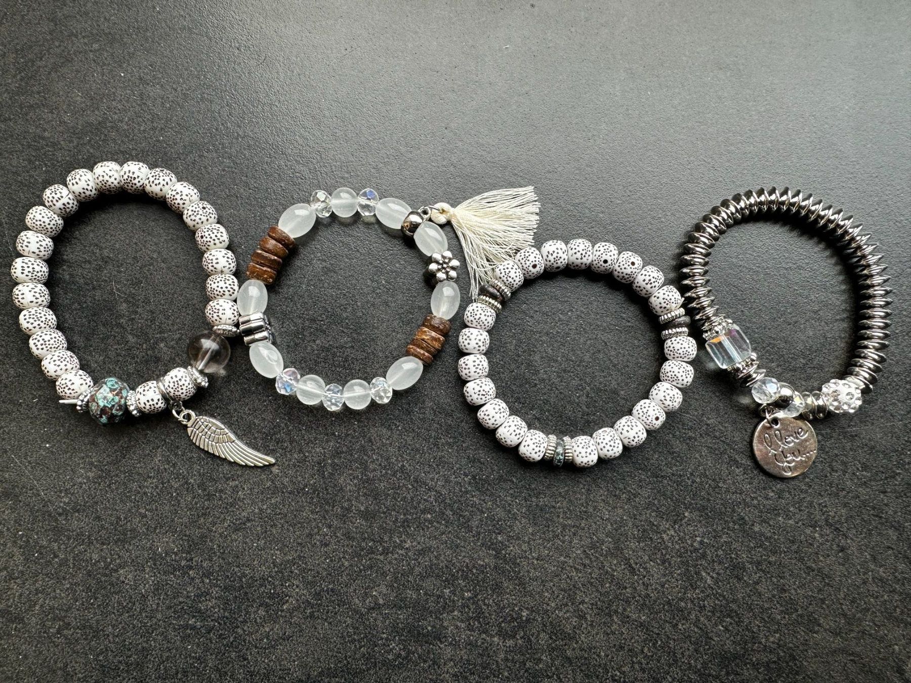 Bracciali & Braccialetti: Modeschmuck Armband Set, 4 Stück – Nuovo e nell'imballaggio originale da Kesswil venduto da mie_g89p 2