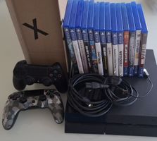 Sony PlayStation 4-Konsole mit 2 Controllern und 14 Spielen