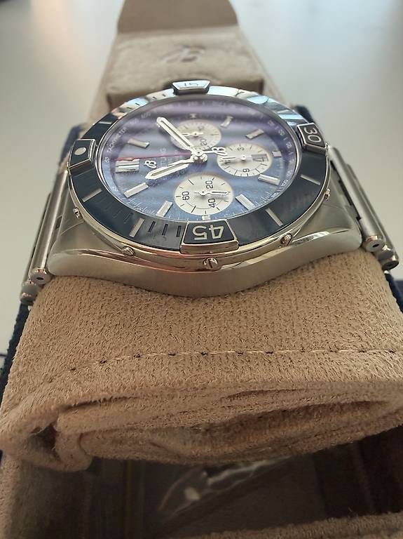 Breitling Montres: Breitling Super Chronomat B01 44 – D'occasion à Zürich par timeio 5