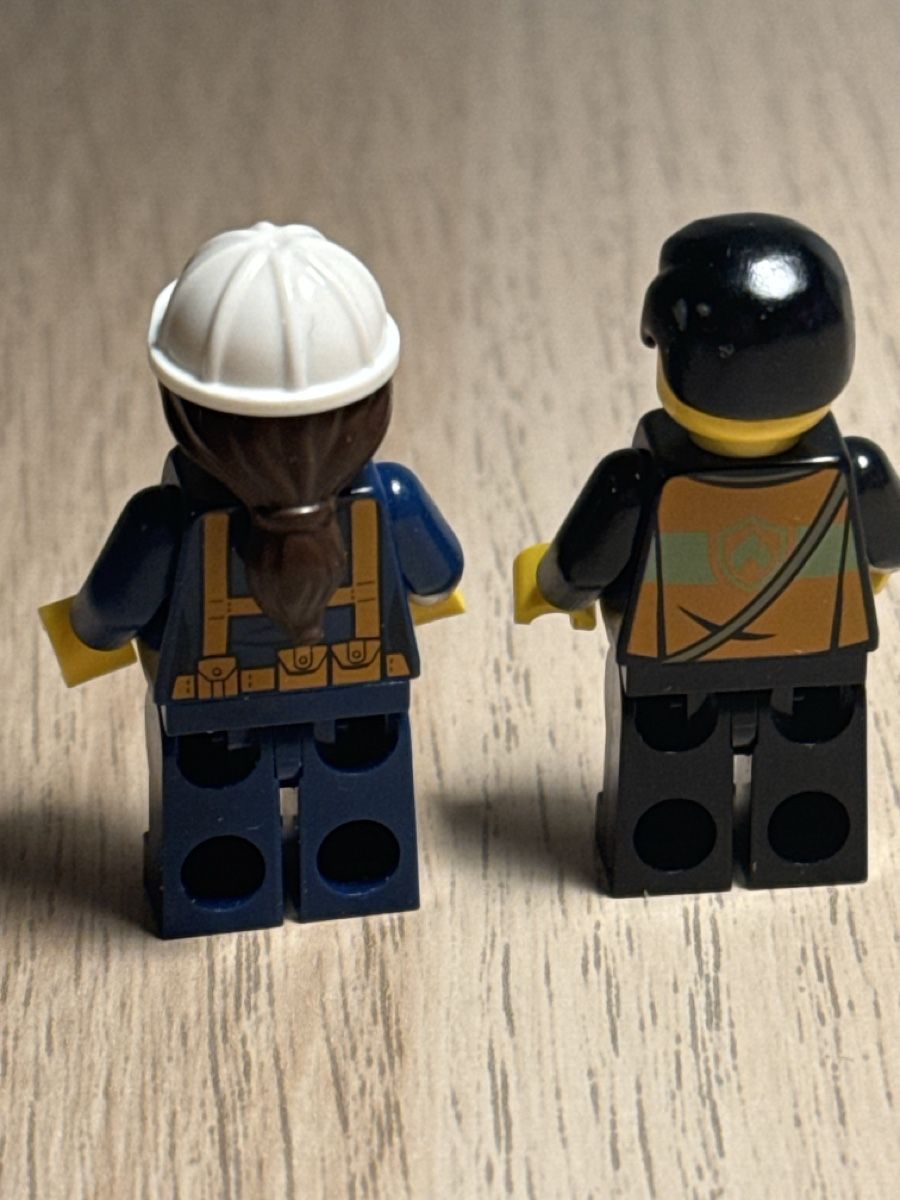 Lego Statuette: Lego Minifiguren Bauarbeiter Nr.1 – Usato da Neuhausen am Rheinfall venduto da mic_m9bp 1