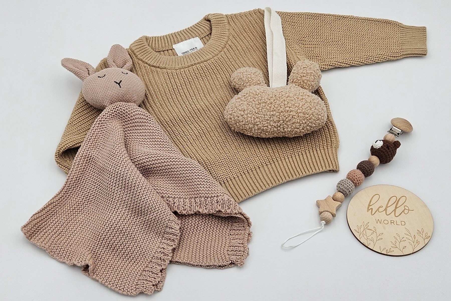 Giocattoli: Baby Set: Pullover, Nuscheli, Schnullerkette, Plüsch Bär – Nuovo (secondo la descrizione) da Cham venduto da _Chruesimuesi_ 1