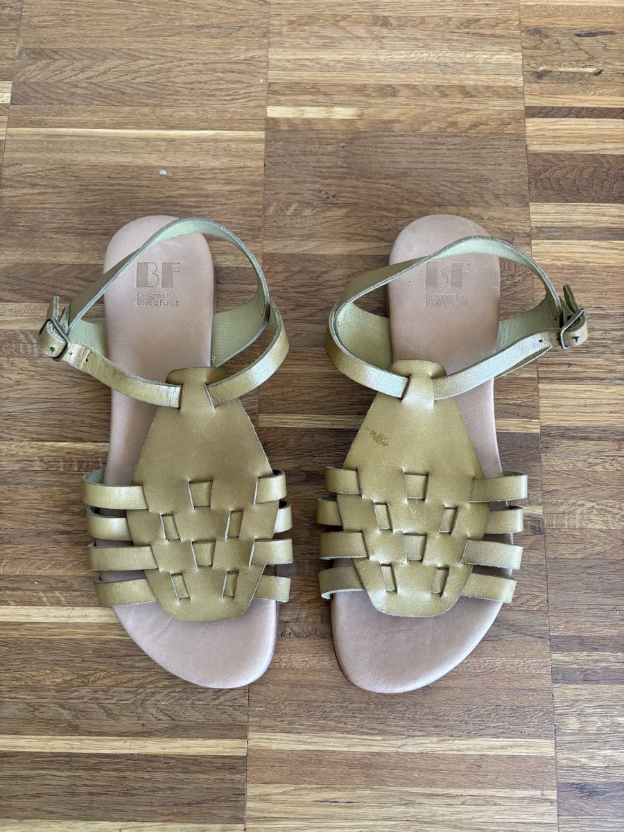 Scarpe da donna: Sandalen Beatriz Furest – Usato da Basel venduto da Gumpesel1