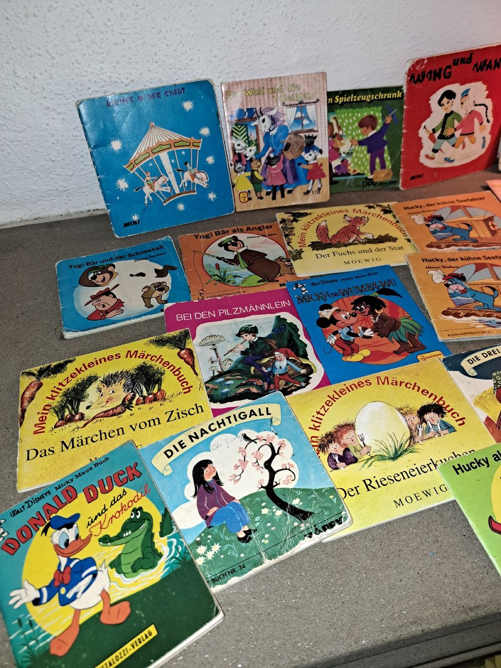 Bücher: 28 Happy Büchli und andere – Gebraucht aus Kölliken von Upcycling-by-Mc-TAM 1